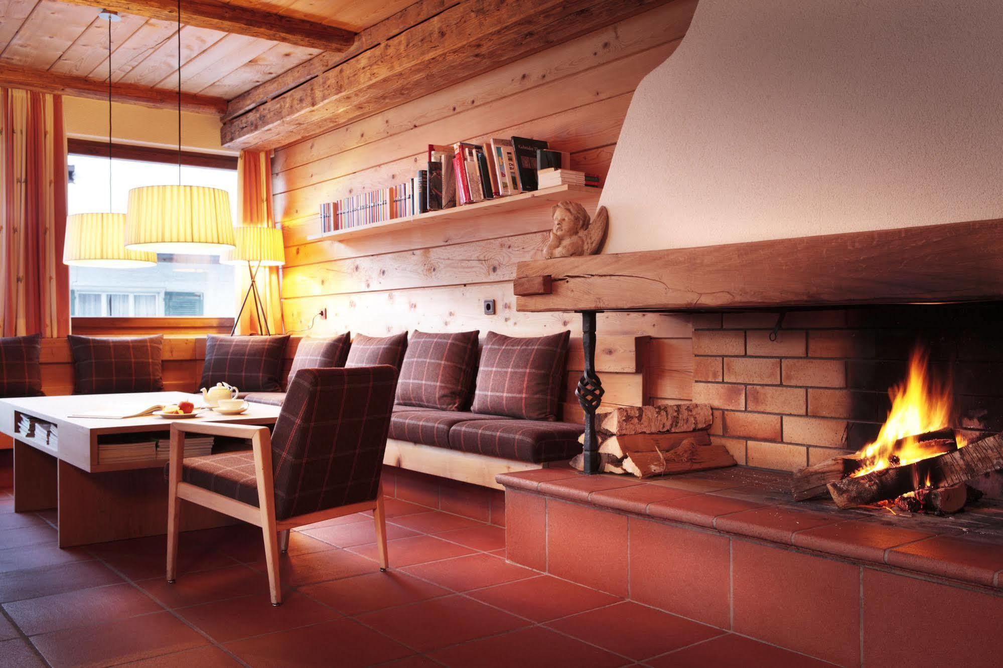 Hotel Gasthof Krone Hittisau Exteriér fotografie